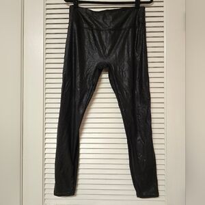 Santiny - Black Shiny Stretchy Leggings